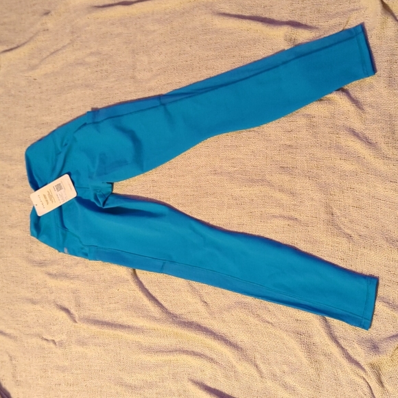 New With Tag Fabletics Mila High-Wasted Pocket Leggings - Picture 5 of 8
